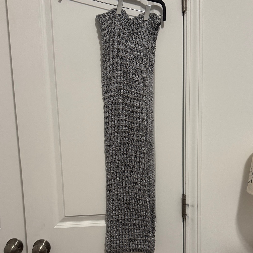 LOFT Gray Knit Scarf